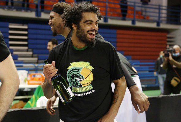 Πετρολίνα ΑΕΚ: Ανανέωση συνεργασίας με Quentin Snider