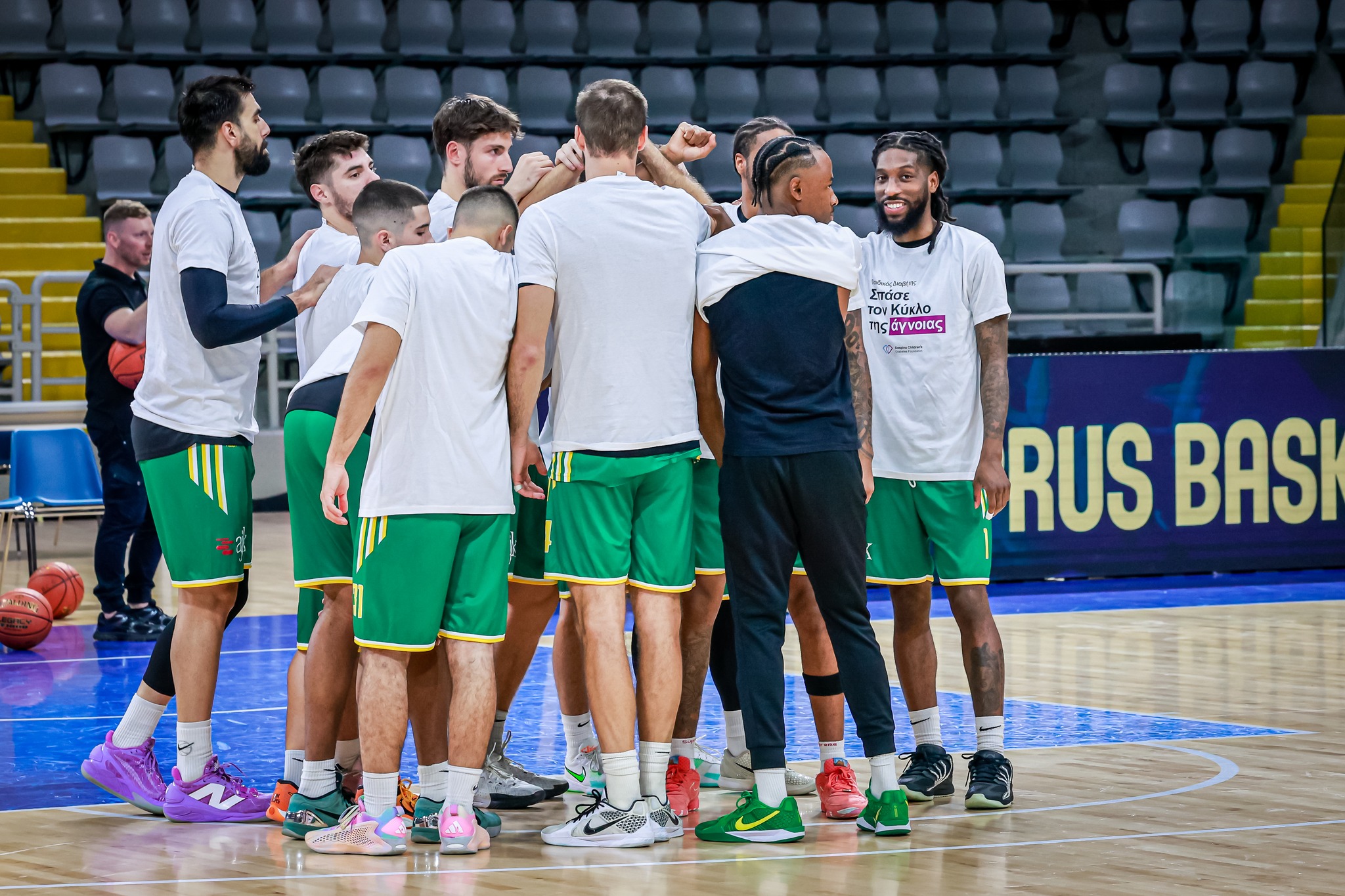 Απόλλων-Πετρολίνα ΑΕΚ 85-65 