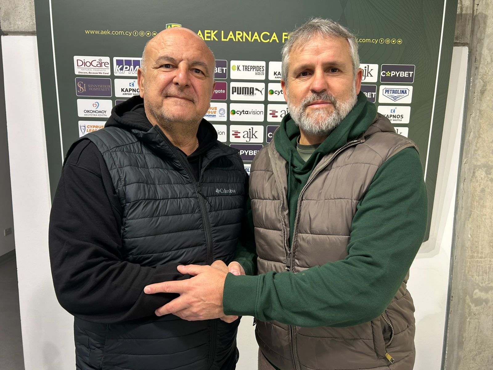 Επέκταση της συνεργασίας με τον Xavi Roca  