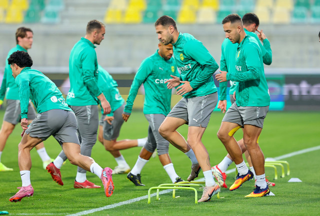 Η δημοσιογραφική διάσκεψη και η προπόνηση για τον αγώνα με την Crystal Palace  