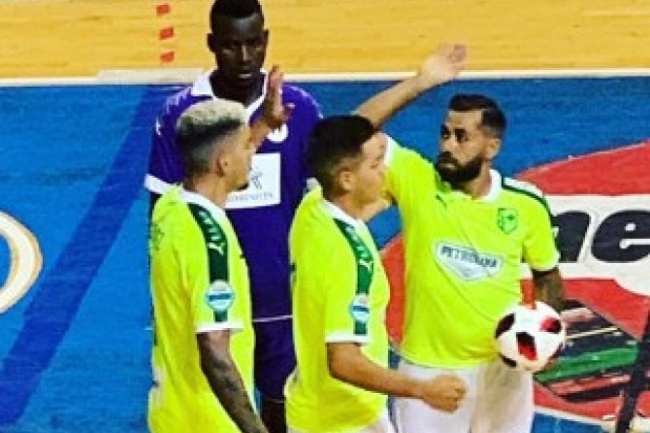 AEK FUTSAL: Νικηφόρο ξεκίνημα