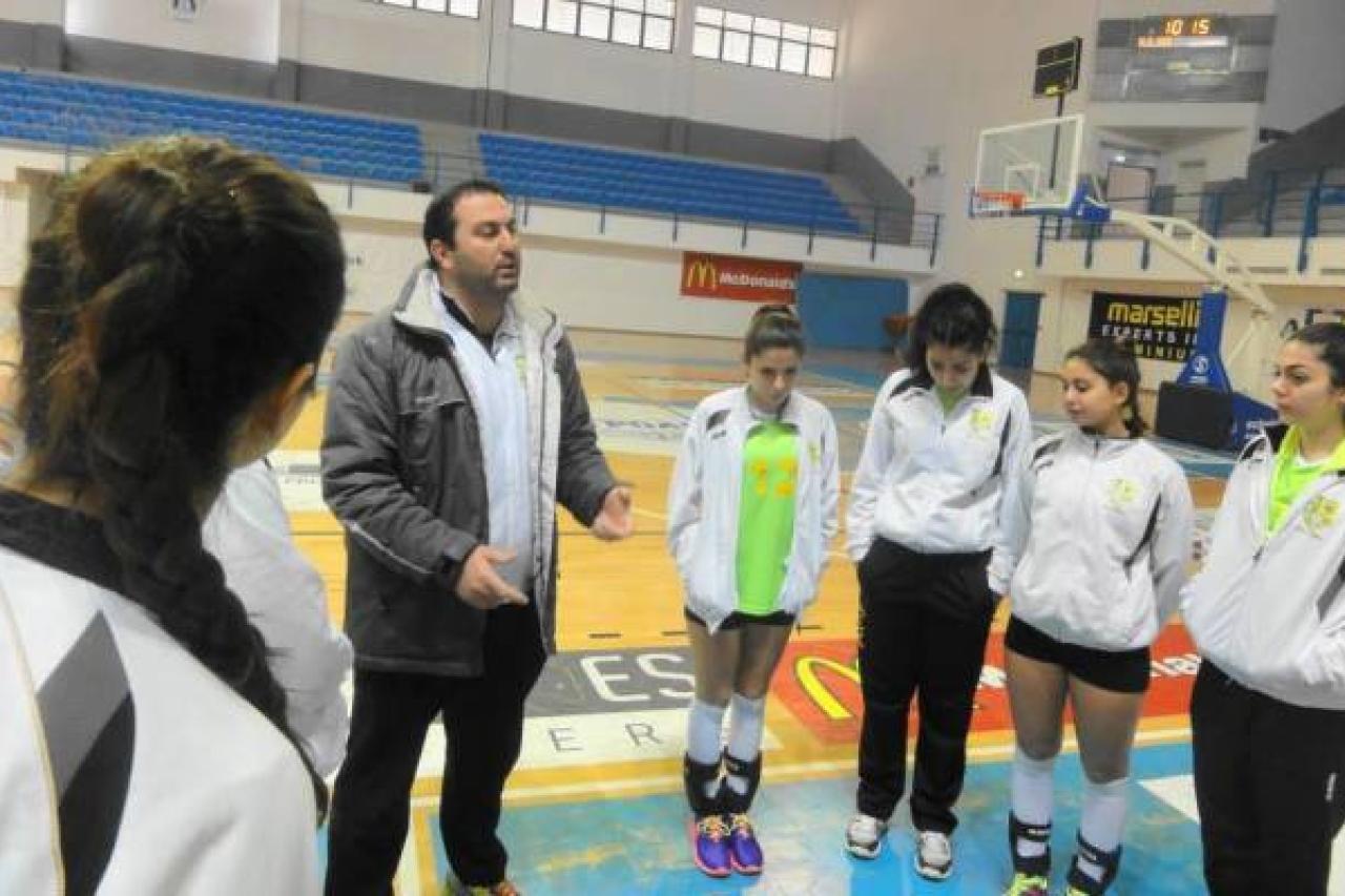 8 στα 8 για τις Νεάνιδες
